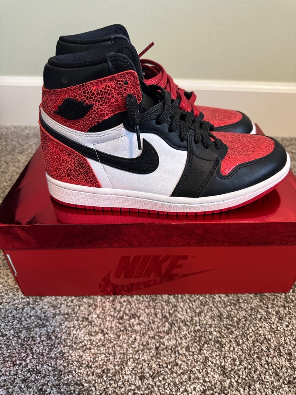 Women’s Air Jordan 1 Retro Hi OH - Picture 6 of 7